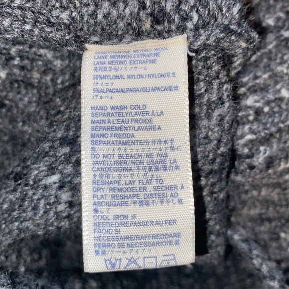 Rebecca Minkoff Marled Charcoal Knit Alpaca Wool Cold Shoulder V-Neck Sweater - Picture 11 of 13